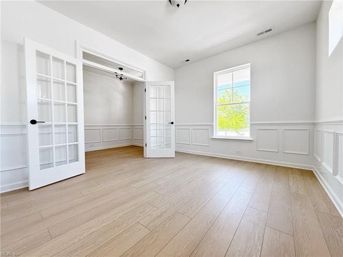 2006 Stanford Ln, Newport News, VA, 23608-7779 | Card Image