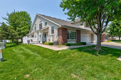 unit-1-5462 Longview Ct, Johnston, IA, 50131-2742 | Card Image