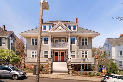 5-60 Dracut St, Boston, MA, 02124-3807 | Card Image