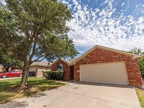 2421 Collier Dr, McKinney, TX, 75071-3165 | Card Image