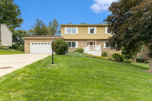 194 Wexford Rd, Valparaiso, IN, 46385-8047 | Card Image