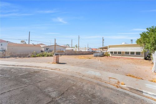 2029 College Cir, Las Vegas, NV, 89156-5904 | Card Image