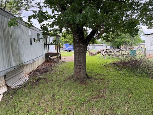 12 Dandelion St, Belton, TX, 76513-9218 | Card Image