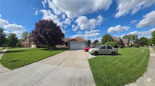 3809 Curtice Rd, Northwood, OH, 43619-1909 | Card Image