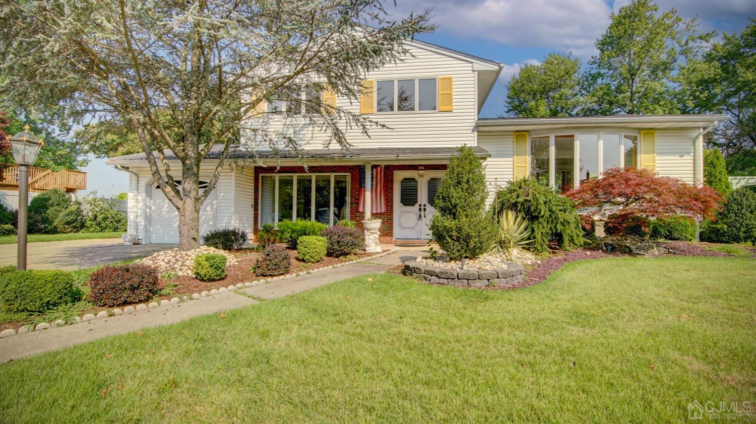 Kierst St, Parlin, NJ 08859