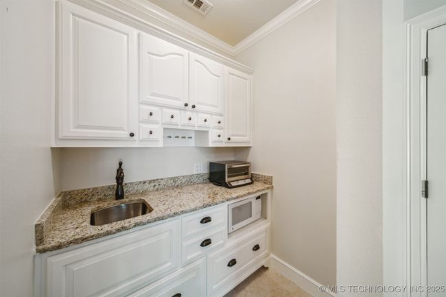 6922 Hackberry Rdg, House other with 5 bedrooms, 5 bathrooms and null parking in Owasso OK | Image 71