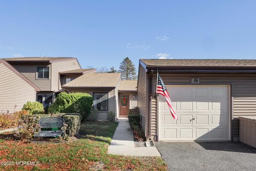 16 Concord Ct, Red Bank, NJ, 07701-5414 | Card Image
