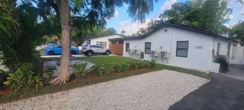 1202 Ne 3rd Ave, Fort Lauderdale, FL, 33304-1919 | Card Image