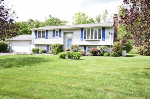 15 Valley Brook Rd, Branford, CT, 06405-6032 | Card Image