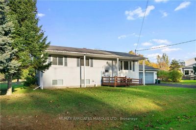 3307 Pearl St, House other with 3 bedrooms, 3 bathrooms and 6 parking in Osgoode ON | Image 2