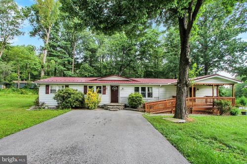 4585 Chambersburg Rd, BIGLERVILLE, PA, 17307-9531 | Card Image