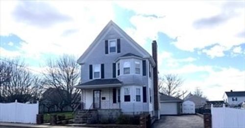 18 Driscoll St, Peabody, MA, 01960-1916 | Card Image