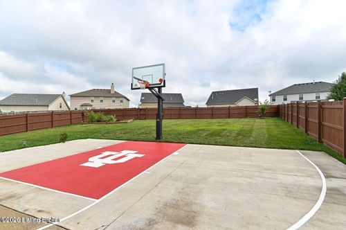 1917 Carabiner Way, Louisville, KY, 40245-5494 | Card Image