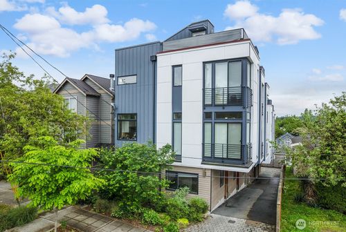 2725 S Norman St, Seattle, WA, 98144-3150 | Card Image
