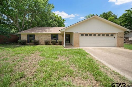 209 Magnolia Ln, Chandler, TX, 75758-2364 | Card Image