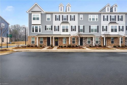 4326 Reed Creek Dr, Sherrills Ford, NC, 28673-9515 | Card Image