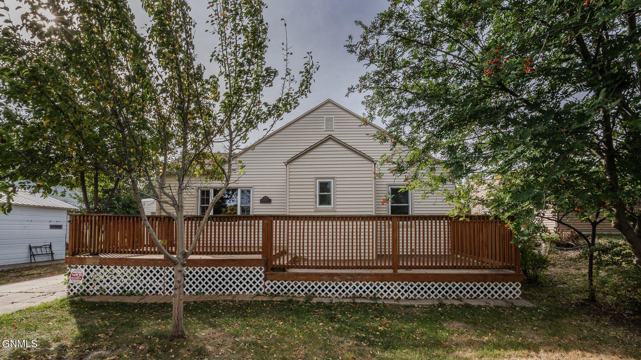 Main St, Hazen, ND 58545