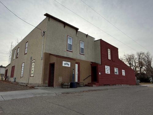 {{alt}} | Card Image