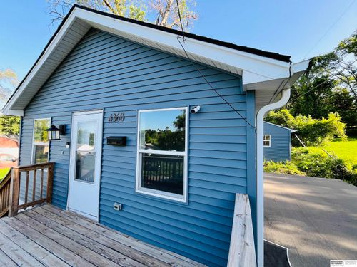 4360 Laurel Ave, Omaha, NE, 68111-1054 | Card Image
