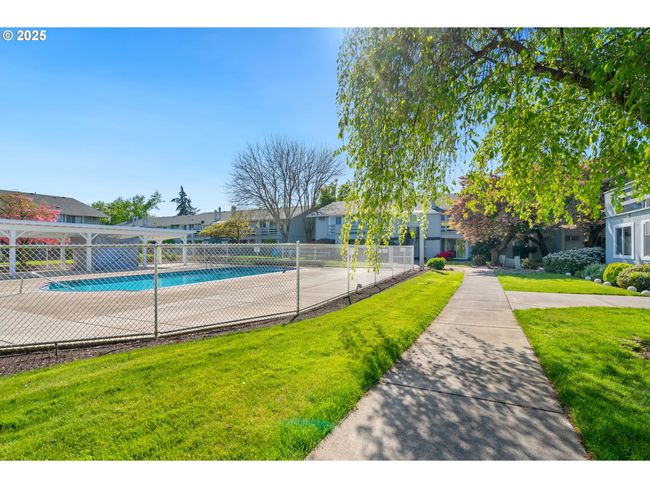 240 - 650 Harlow Rd, Condo with 2 bedrooms, 2 bathrooms and 1 parking in Springfield OR | Image 23