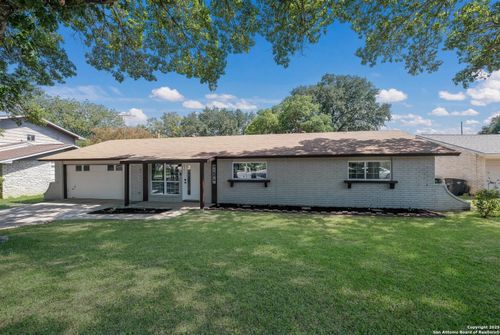 10710 Tioga Dr, San Antonio, TX, 78230-2439 | Card Image