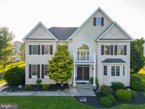 3423 Courtney Dr, Center Valley, PA, 18034-8123 | Card Image