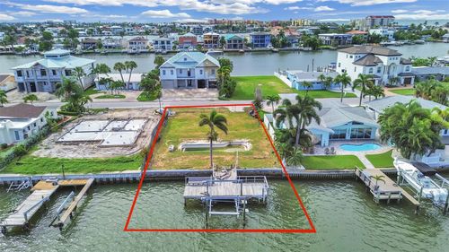 316 173rd Ave E, NORTH REDINGTON BEACH, FL, 33708-1333 | Card Image