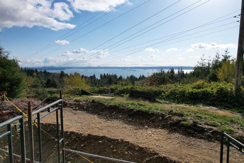 4412 Woodpark Rd, West Vancouver, BC, V7S2W4 | Card Image