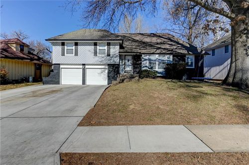 11104 E 83rd Ter, Raytown, MO, 64138-3643 | Card Image