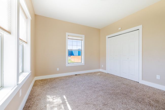 Upstairs Room #1 | Image 10