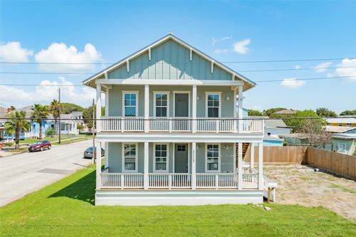 2-3228 Avenue R, Galveston, TX, 77550 | Card Image