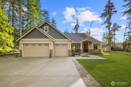 2703 44th Ave Nw, Olympia, WA, 98502-3648 | Card Image