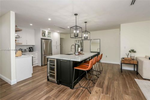 16509-16509 Fox Den Ct, Miami Lakes, FL, 33014-5900 | Card Image