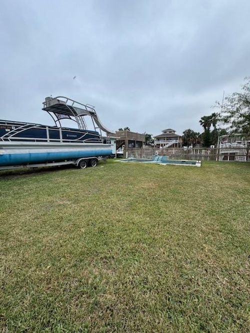 2-0 Pompano Ave., Port Isabel, TX, 78758 | Card Image