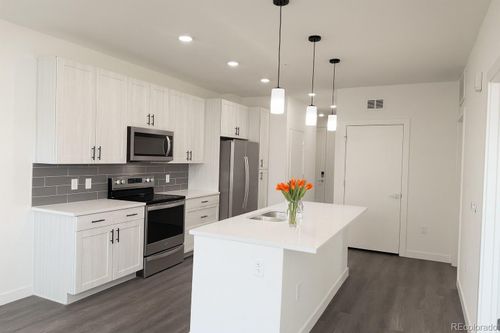 apt-305-4900 W 29th Ave, Denver, CO, 80212-1574 | Card Image