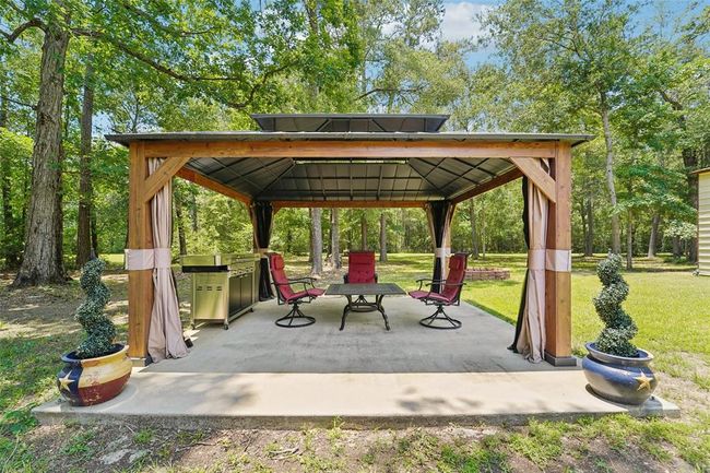 21885 Lost Mdw, House other with 4 bedrooms, 4 bathrooms and 7 parking in New Caney TX | Image 41