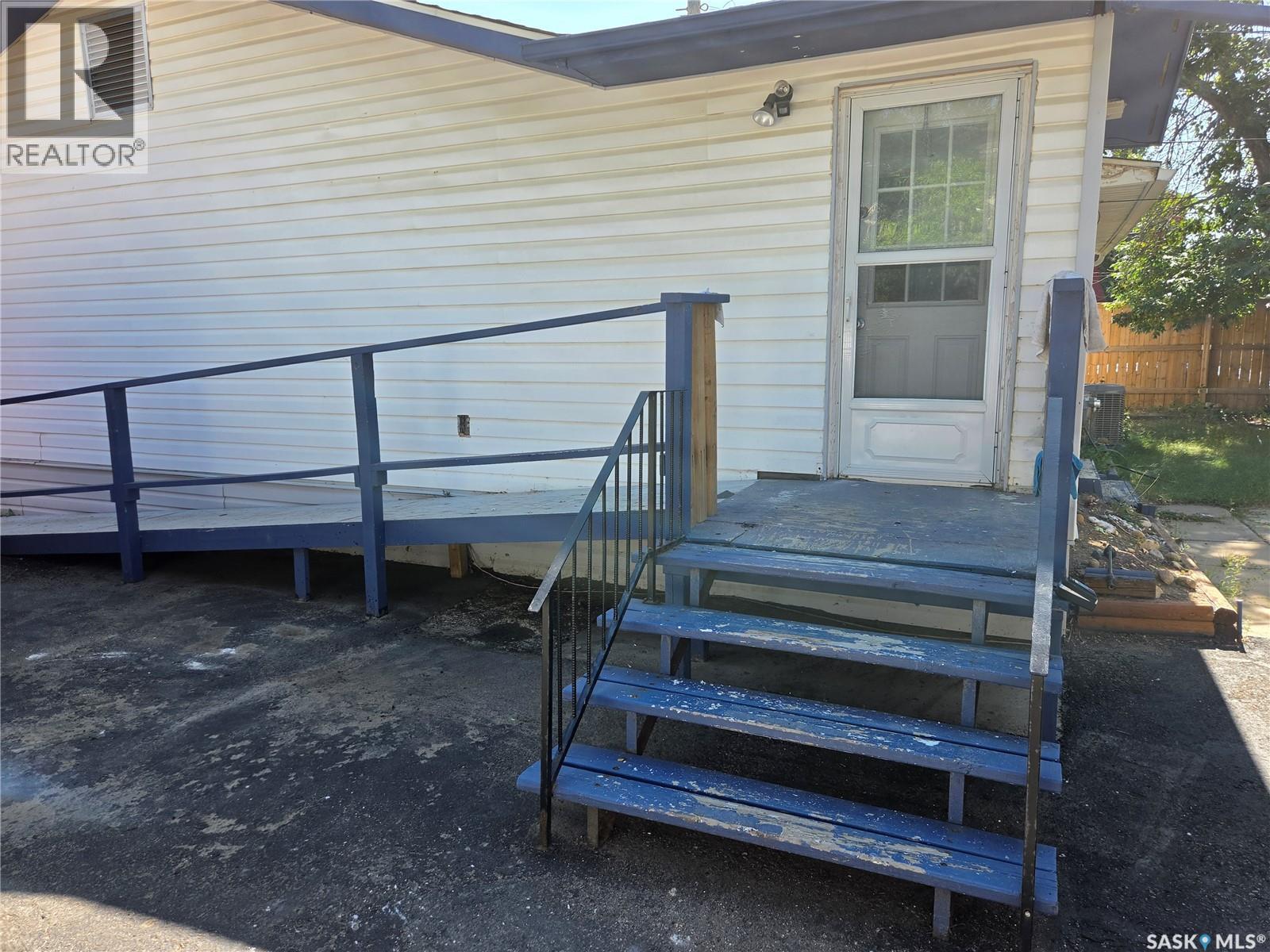 Residential in Battleford 3