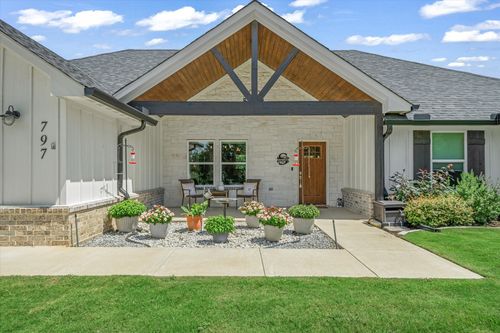 797 Oklahoma, Van, TX, 75790 | Card Image