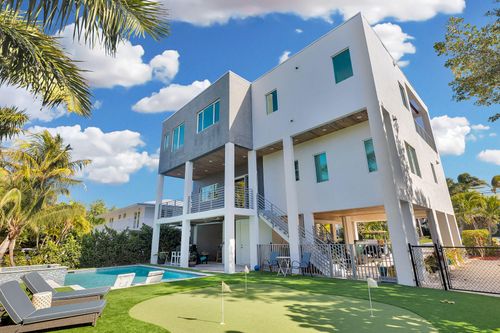 255 W Seaview Cir, Duck Key, FL, 33050-3835 | Card Image
