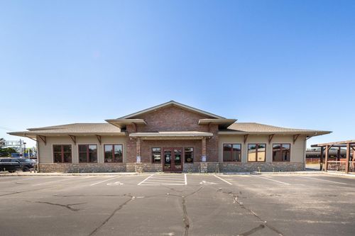 800 W Lyon Ave, Lake City, MN, 55041-2166 | Card Image
