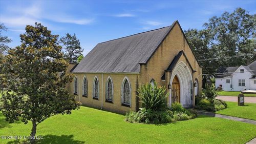 327 2nd Avenue, Magee, MS, 39111 | Card Image