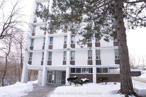 605-2245 Eglinton Ave E, Scarborough, ON, M1K2N3 | Card Image