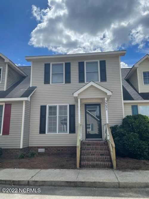 b-3665 North Main Street, Farmville, NC, 27828 | Card Image