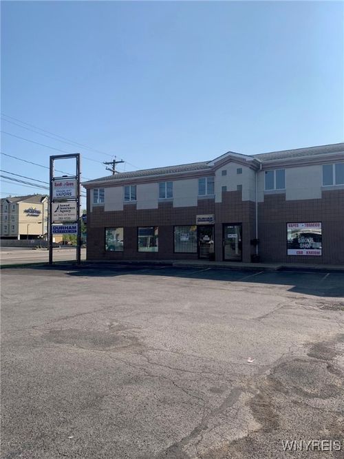 7703 Niagara Falls Blvd, Niagara Falls, NY, 14304-1739 | Card Image