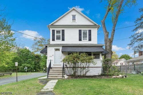 548 Hunter Ave, Scotch Plains, NJ, 07076-1604 | Card Image