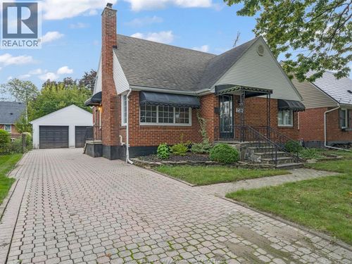 2584 Chilver Rd, Windsor, ON, N8W2V9 | Card Image