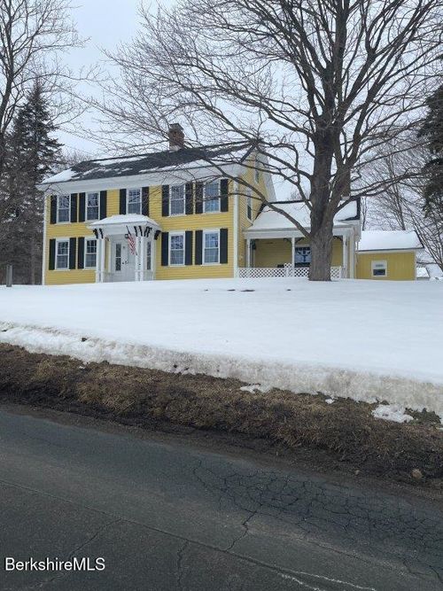 18 W Mountain Rd, Cheshire, MA, 01225 | Card Image