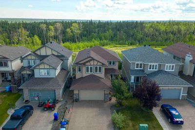 328 Killdeer Way, House detached with 4 bedrooms, 3 bathrooms and 4 parking in Fort Mcmurray AB | Image 1