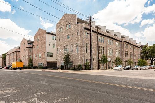 1201 Shore District Dr, Austin, TX, 78741-1500 | Card Image