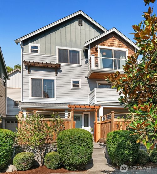 2038 Nw 63rd St, Seattle, WA, 98107-2406 | Card Image